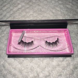 Moxielash Magnetic Lashes in Classy Lash